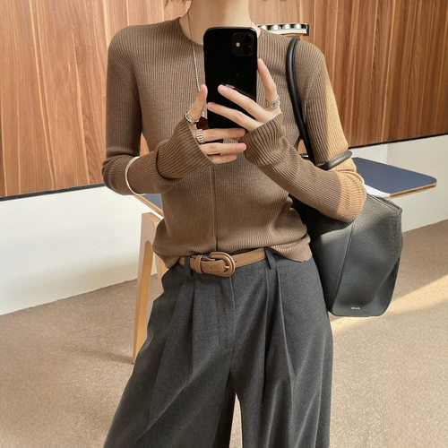 HOO秋季女装高级感法式细坑条松弛通勤慵懒羊毛百搭针织衫ZA6363