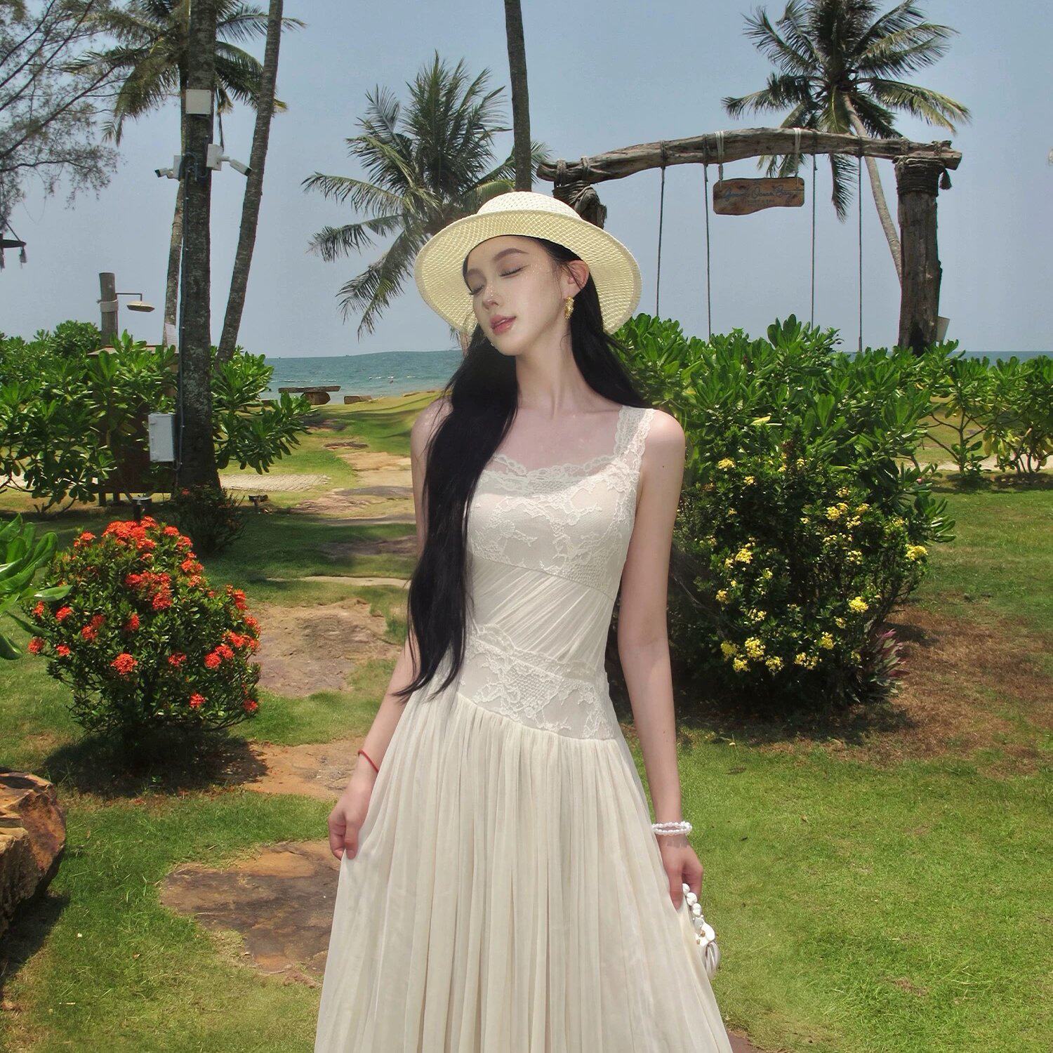 有洧 2026巨好看连衣裙女夏季新款白色吊带裙显瘦长款裙子