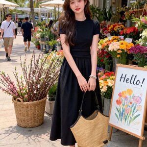 圆领正肩新款短袖显瘦连衣裙女夏季气质修身收腰a字大摆裙
