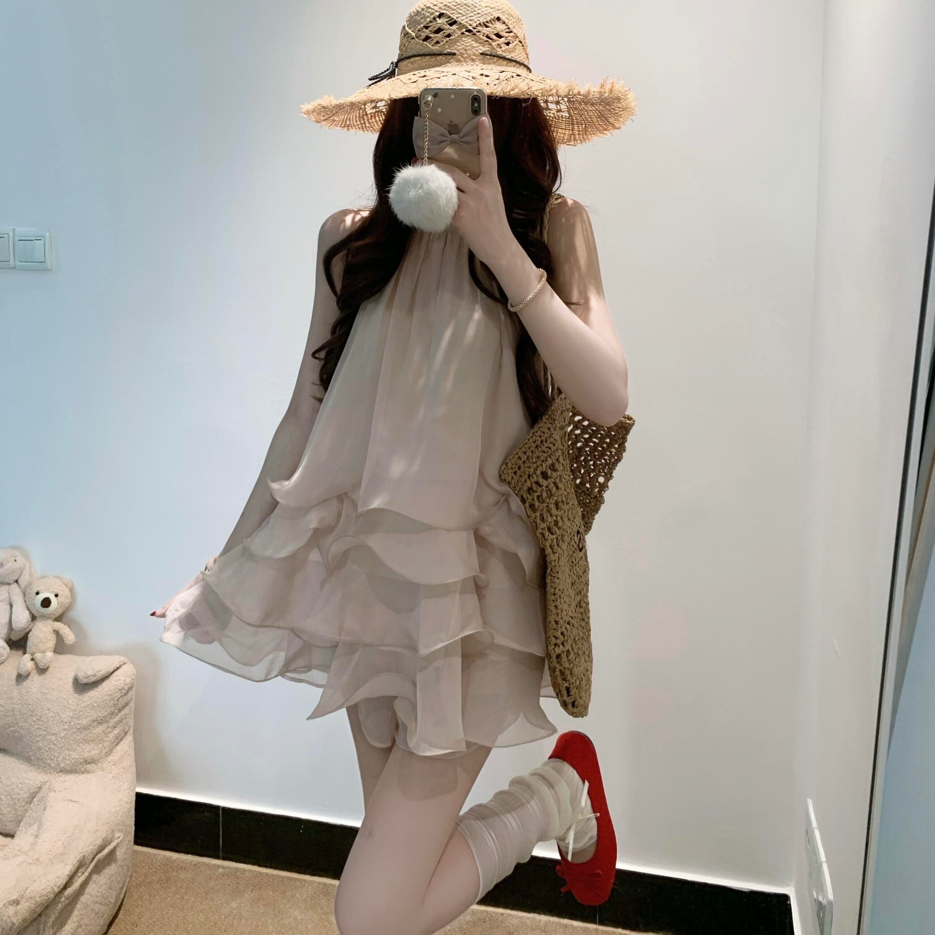 白云甜 铃兰夏序 氛围感粉色挂脖连衣裙无袖短款蛋糕裙两件套