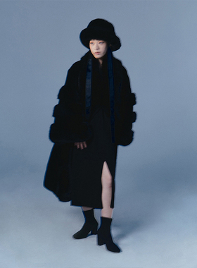 Wild Trims 野裁 「猛鹫」 环保貂毛狐狸皮草长款喇叭袖外套大衣