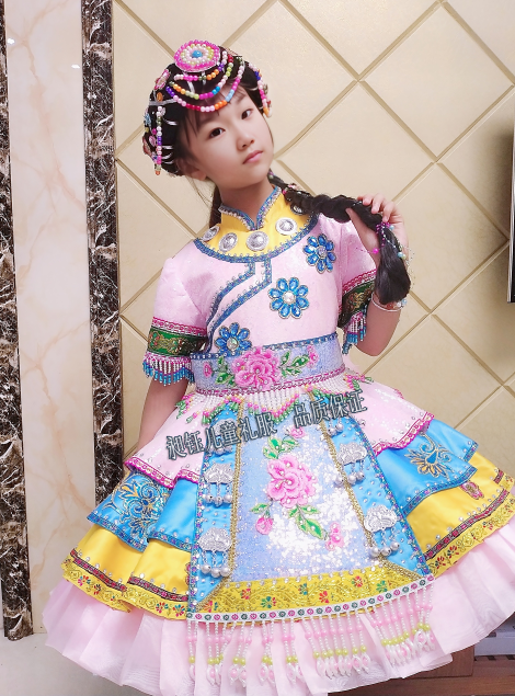 2022新品儿童演出服纳西族表演服快乐阳光天雨流芳表演服壮族白族