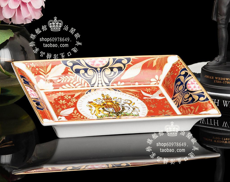 英国Royal Worcester 2002皇家庆典美丽骨瓷裝飾手表盘首饰盒 礼