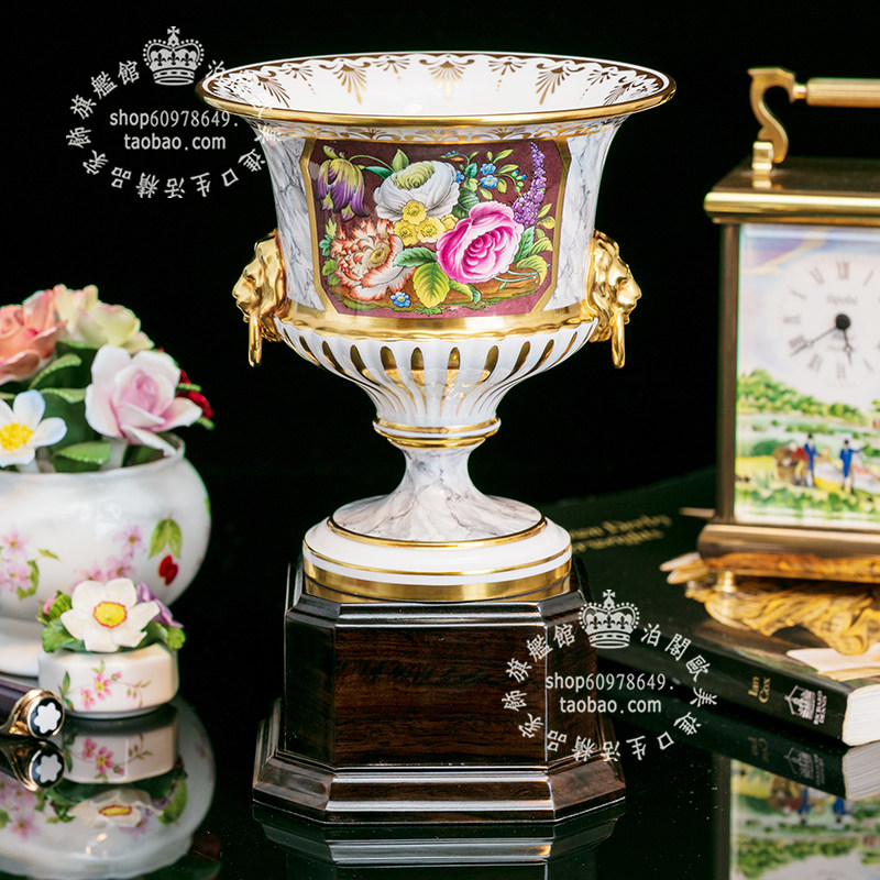 RoyalWorcester英手绘骨瓷摆件