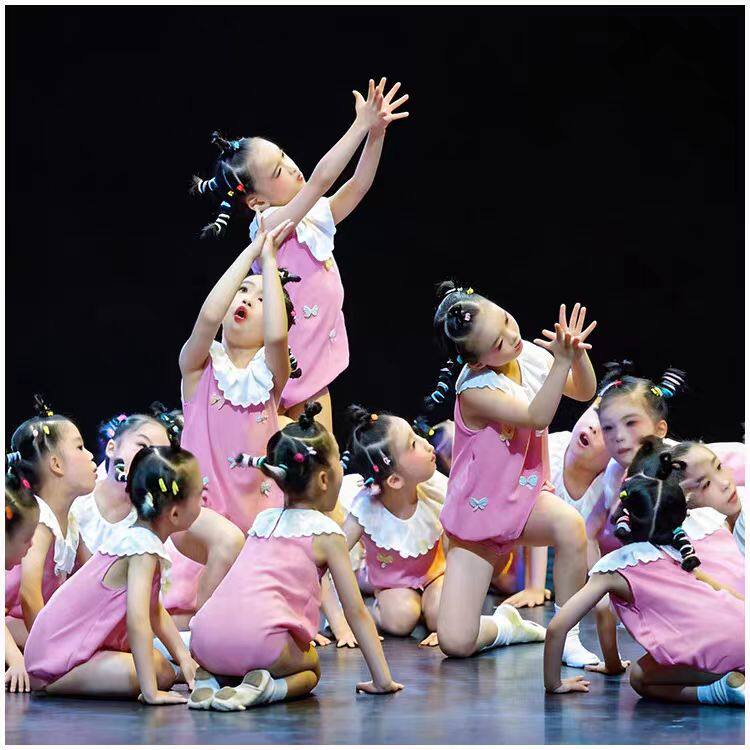 儿童蚊子哪里跑演出服女童粉红色可爱超萌幼儿园舞蹈六一表演服装