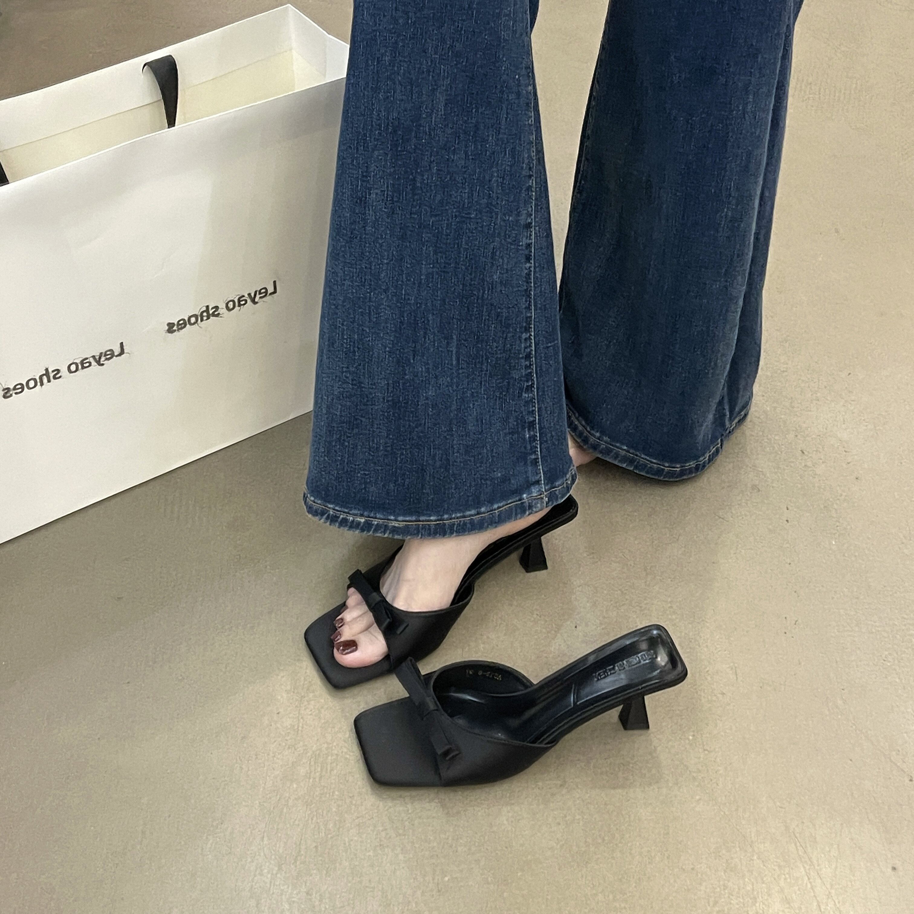 高跟蝴蝶结法式小凉拖鞋仙女鞋子2026新款夏季外穿配裙子裸色凉鞋