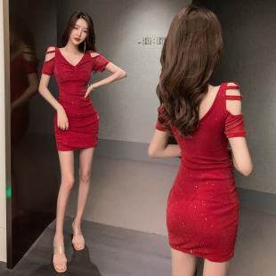 直播衣服女主播夜场性感新款V领褶皱漏肩网纱修身包臀短袖连衣裙