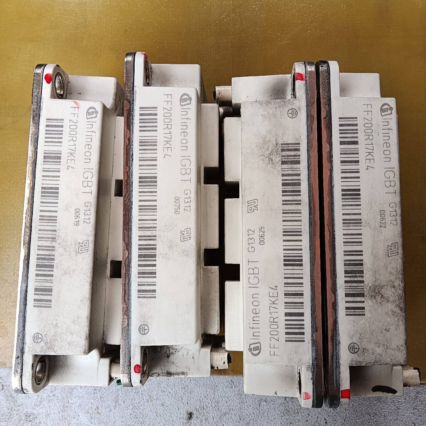 议价适用FF150R17KE4  FF200R17KE4维修