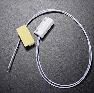 新款门磁报警器 窗户有线木铝金门窗磁开关保险箱暗门防盗专用