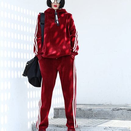 运动女士冬装时尚2025冬装新款加绒卫衣裤子两件套金丝绒套装女