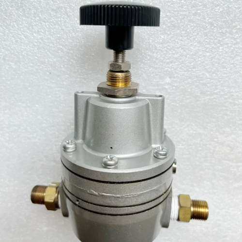 众桦SMC IR201-02，减压阀，原厂件，。议价