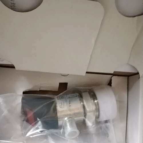 众桦ifm电子压力传感器，型号PI2789，，原议价