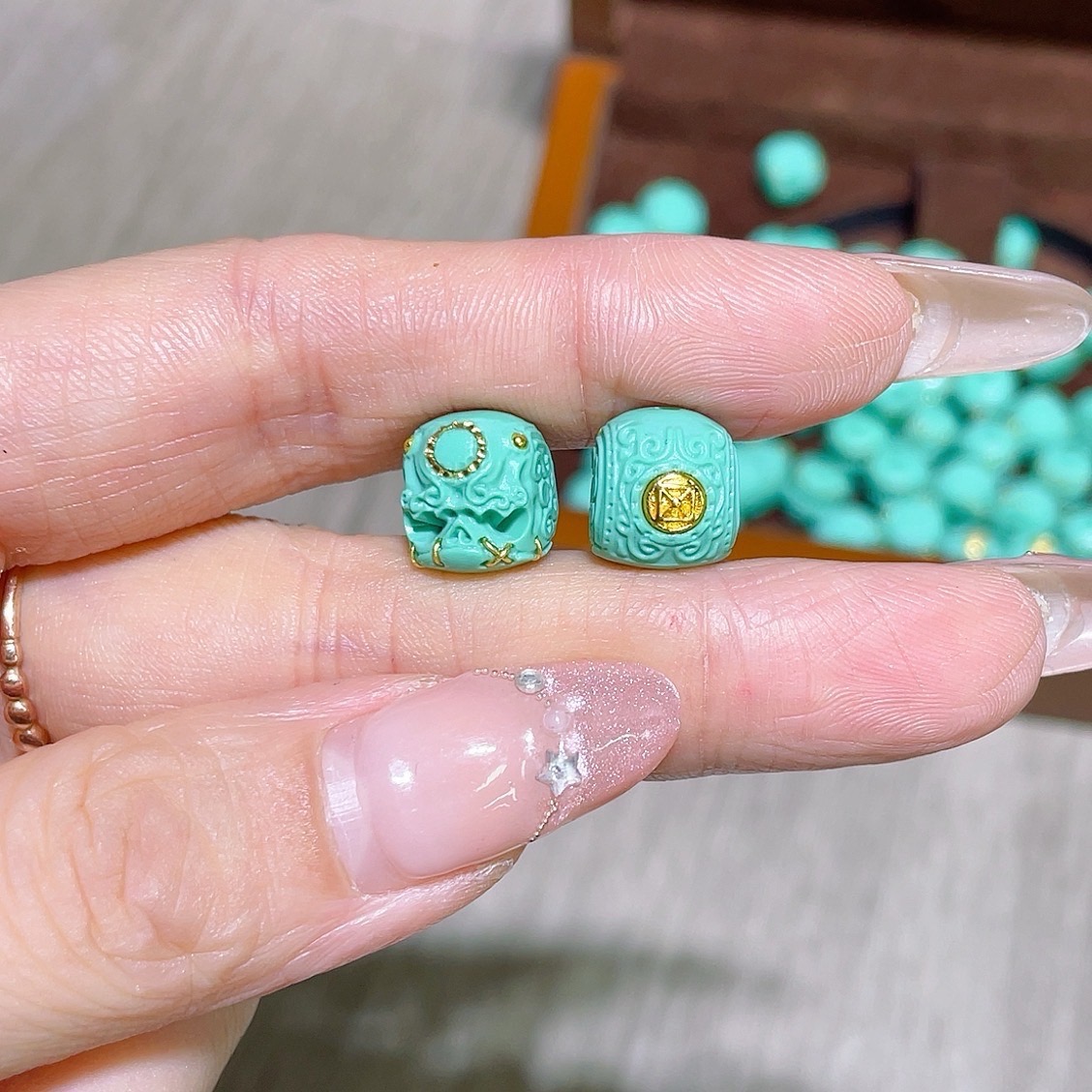 10mm菱镁矿松石镶嵌阿呆配件DIY星月菩提猴头文玩佛珠手串配珠