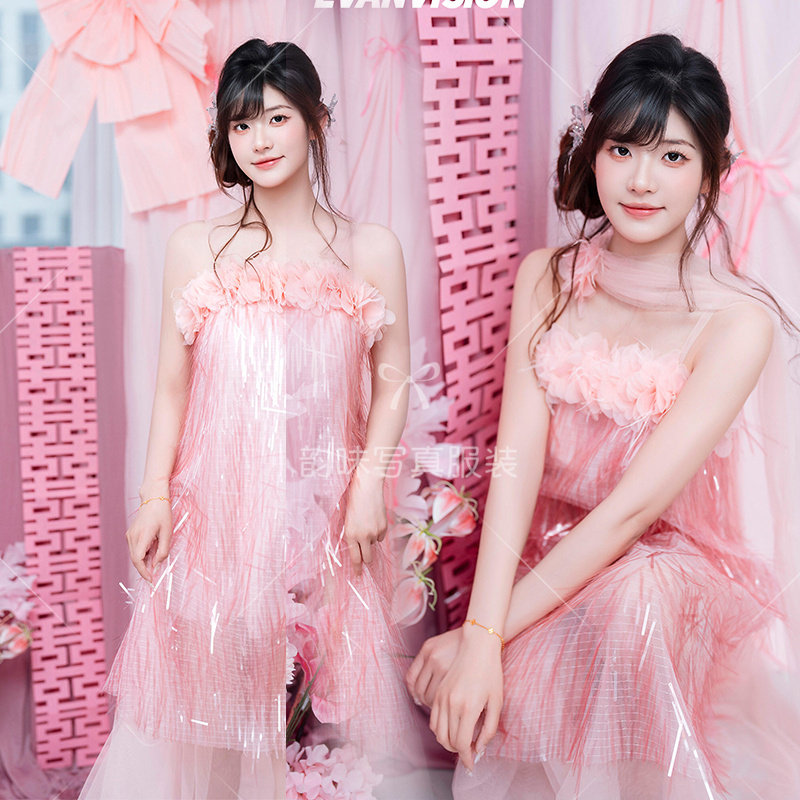 26影楼服饰粉嫩礼服晨袍服一字肩高级氛围感个人写真拍照摄影服饰