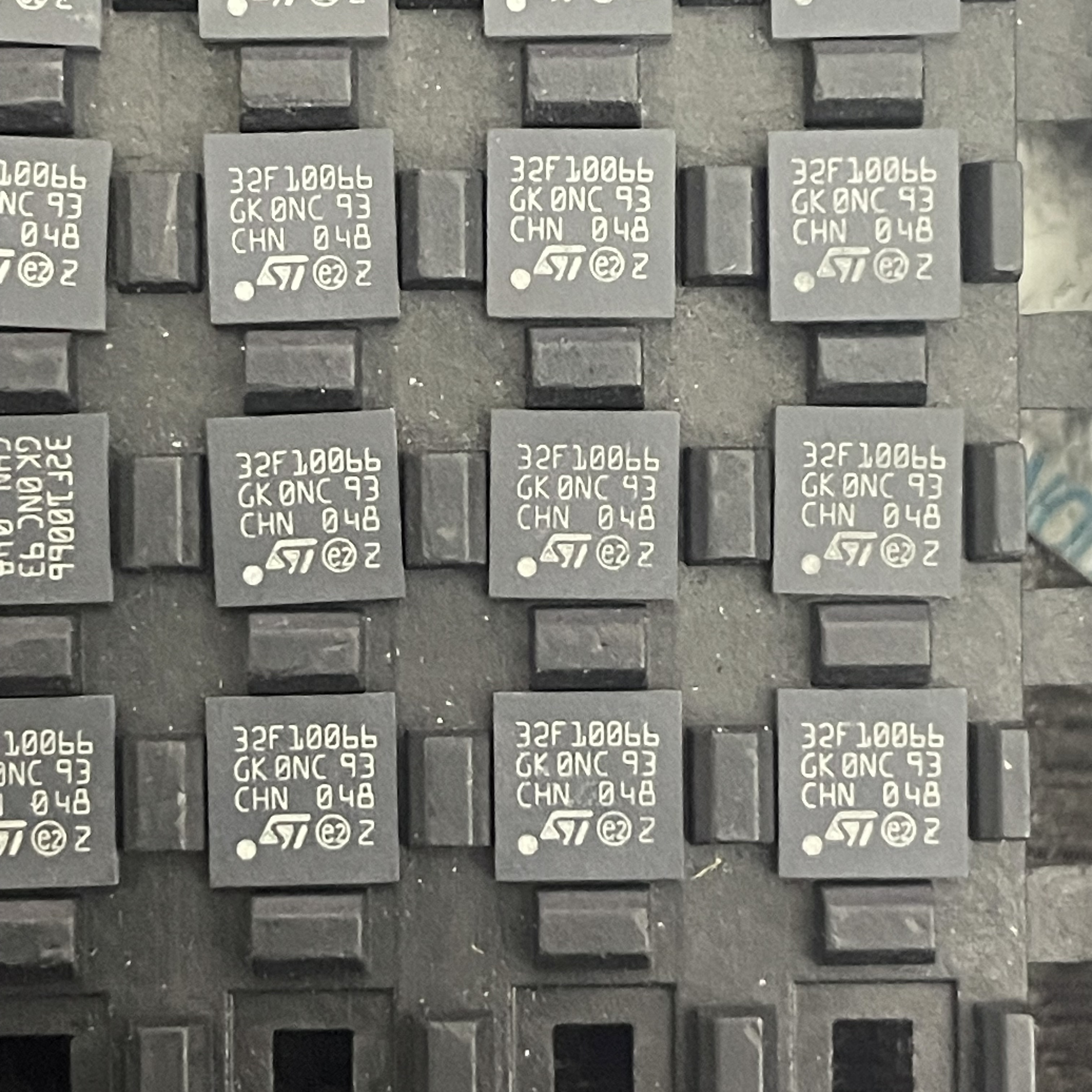 STM32F100R6H6B   32F100R6 单片机 ARM Cortex-M3 24MHz 32KB