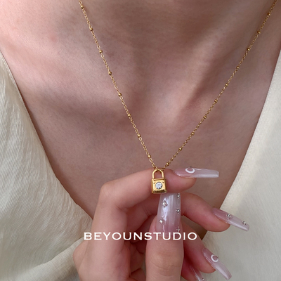 时尚锆石别样小众镶嵌锁头项链