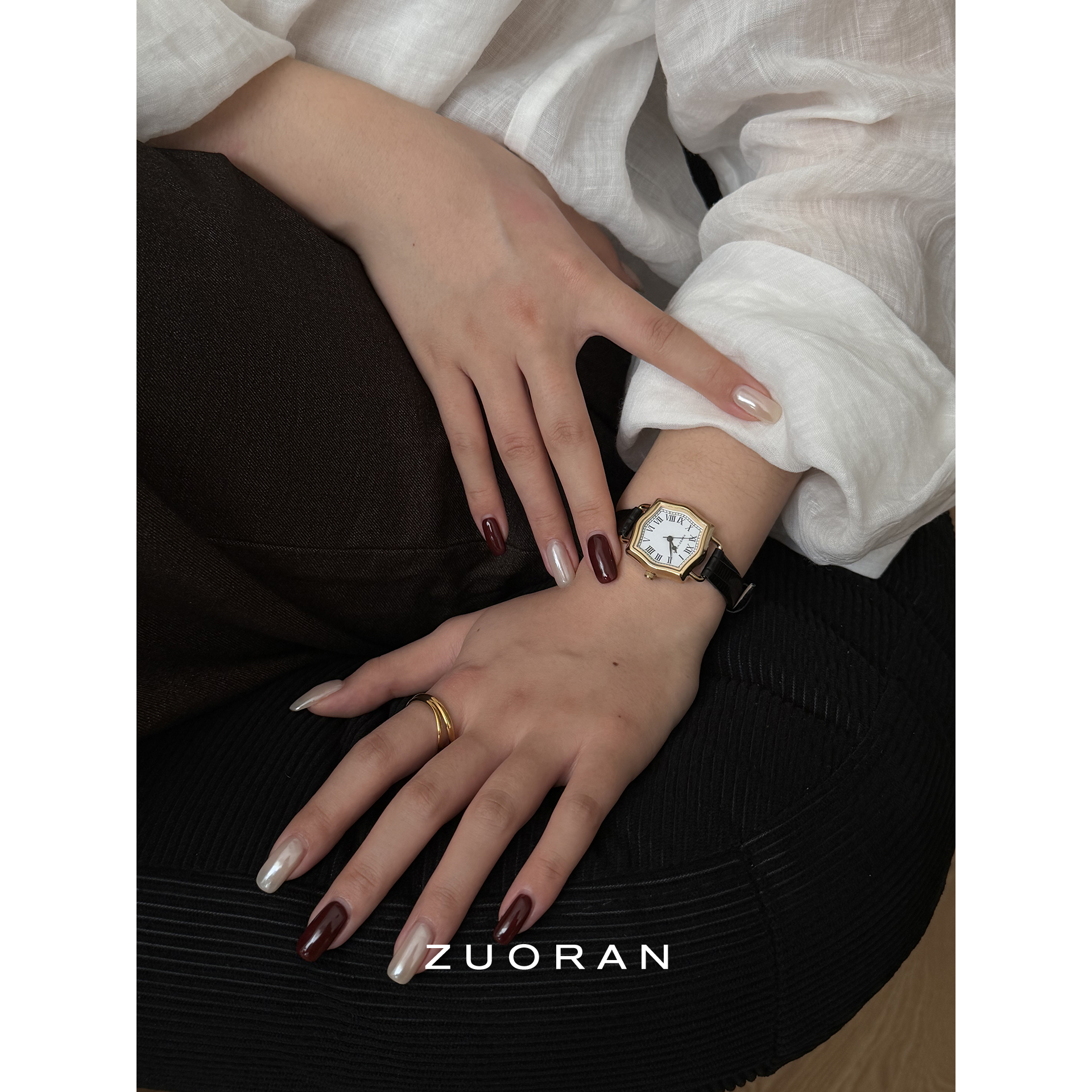 ZUORAN 设计款小众复古时尚高级感秋冬通勤气质休闲女士真皮手表