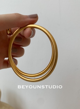 古法传承磨砂金色手镯