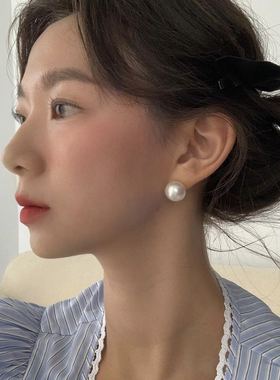 ZUORAN S925纯银fever气质珍珠耳钉博主同款港风高级复古耳环E09