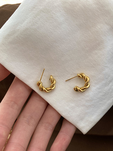 ZUORAN 法式复古小众时髦高级感金色气质百搭C型麻花耳钉女士耳环