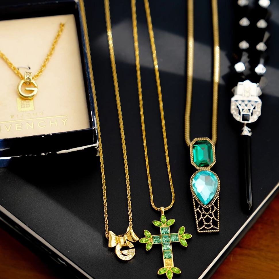 g家中古正品项链上新预告来啦~原标签原盒保存品~私询客服链接