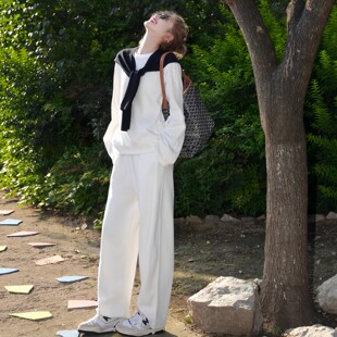 韩系慵懒风运动服套装女春秋新款宽松时尚白色厚棉T长裤休闲两件