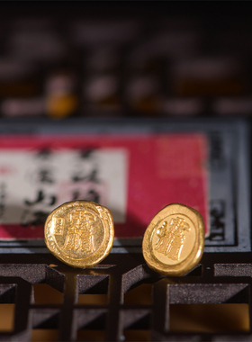 足金手工錾刻古法黄金雨渐耳扣子