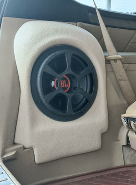 05-08奥德赛加装JBL低音炮省空间