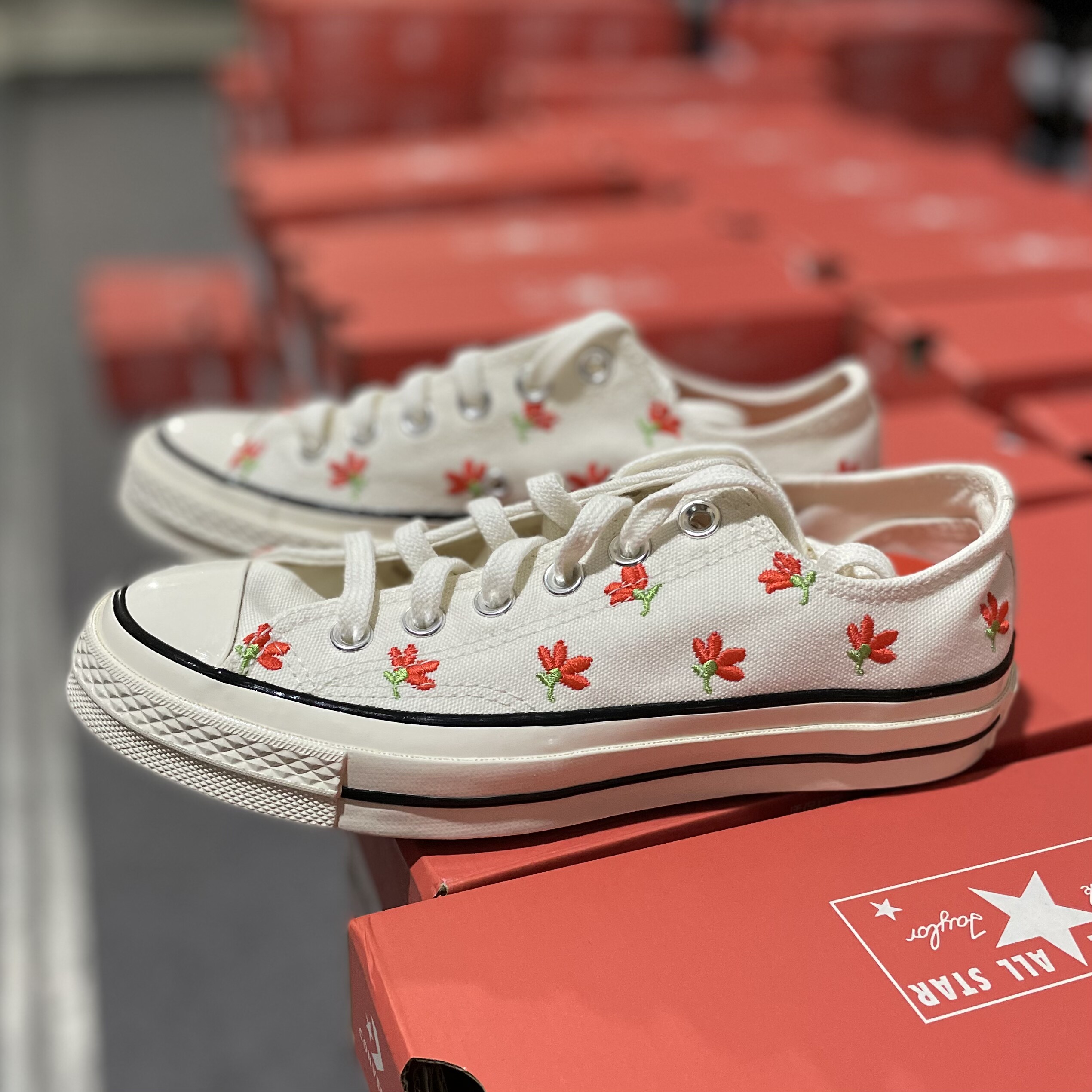 converse1970s夏季新款小红花卉刺绣小清新米白低帮帆布鞋570916c