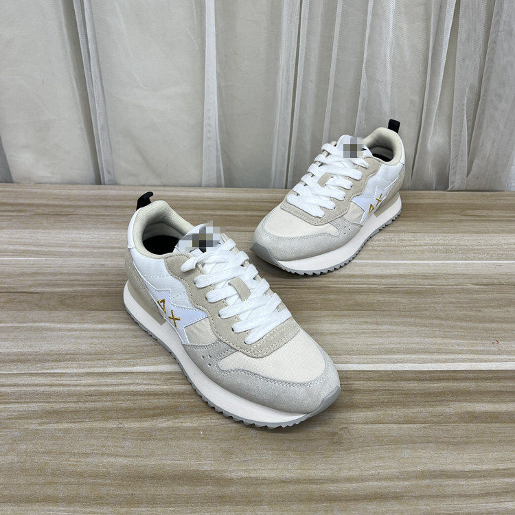 外贸原单真皮运动休闲鞋简单百搭时尚靓款超好看上脚轻便日常穿着