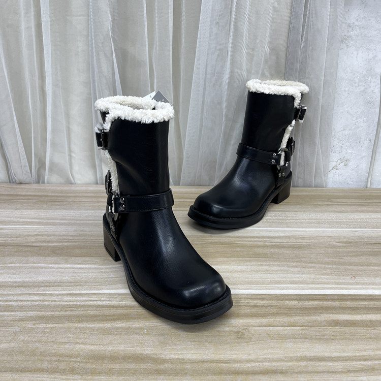 外贸原单时装新款方头粗跟搭扣拉链短靴鞋面带毛2024热款矮跟不累