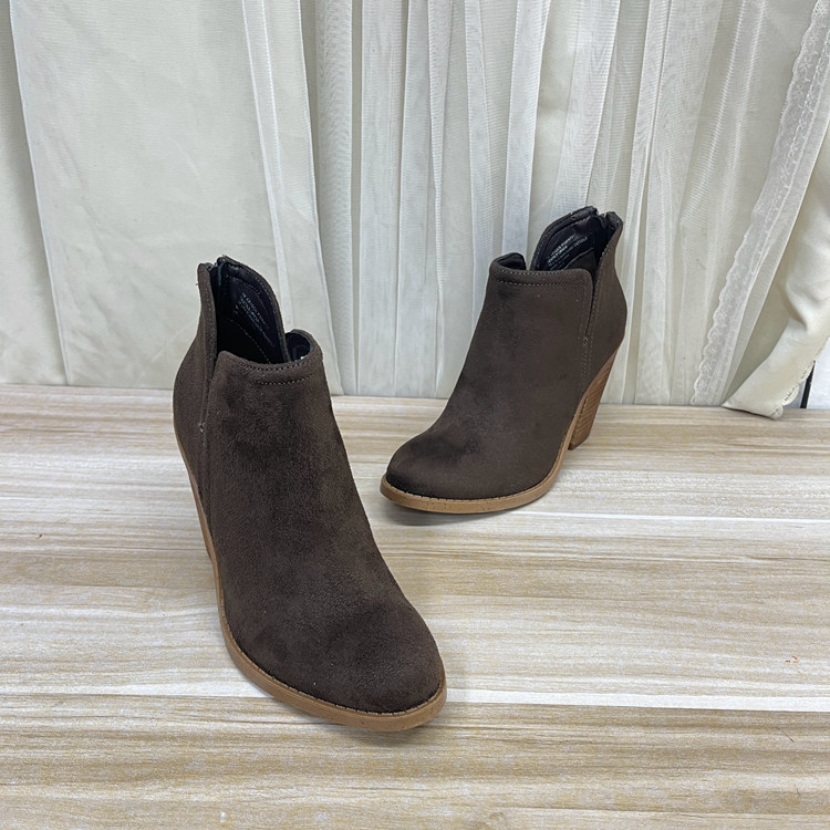 时尚新款侧拉链舒适百搭短靴