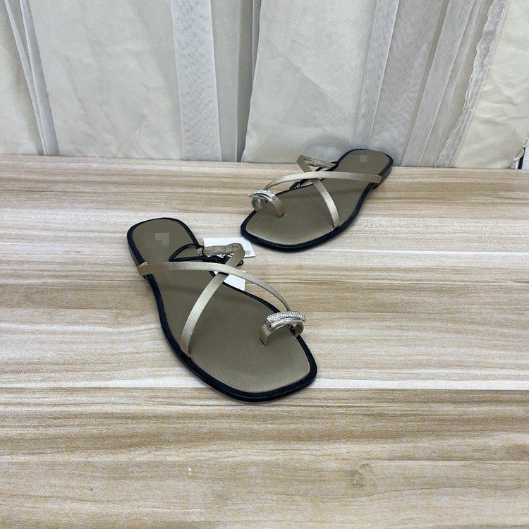 外贸原单女鞋新款时尚方头纯色夹趾带钻平底百搭休闲人字拖鞋凉鞋