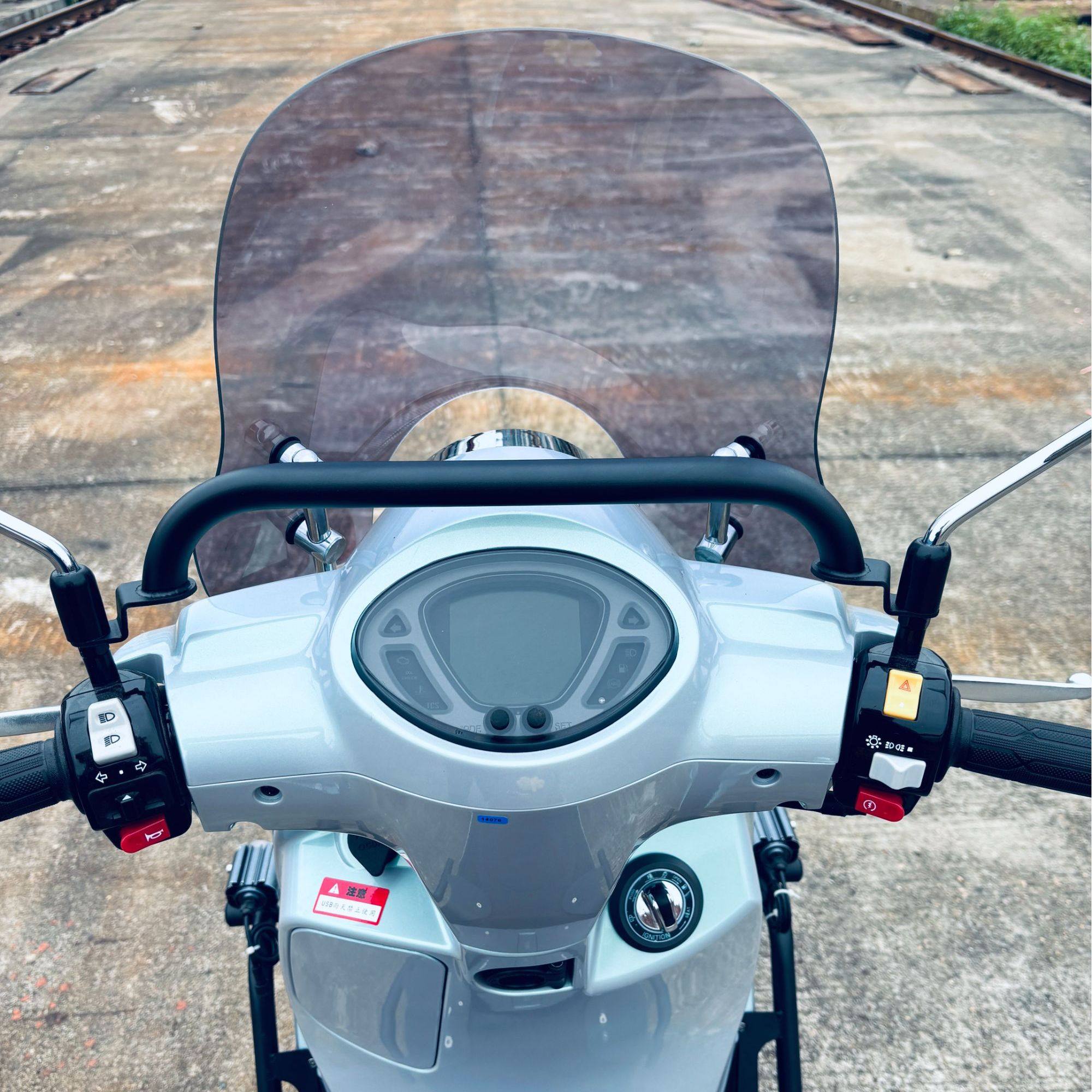 适用三阳飞度4平衡杆龙头把加装