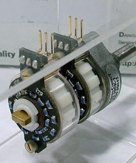 丹麦DACT步进式24档双联10K 50K 100K 250K 500K 四联100K 电位器