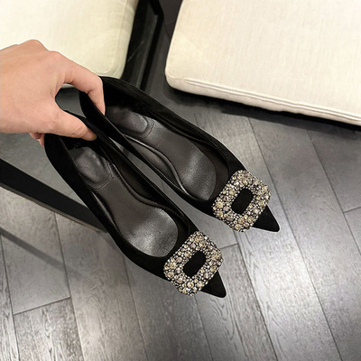 法式尖头高跟鞋女2025新款黑色气质水钻方扣小众细跟单鞋女不累脚