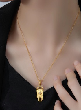 小众设计手掌镶嵌珍珠项链