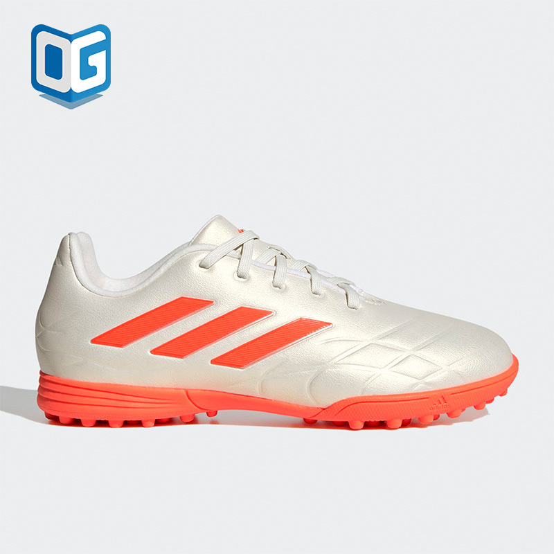 阿迪达斯大童运动足球鞋