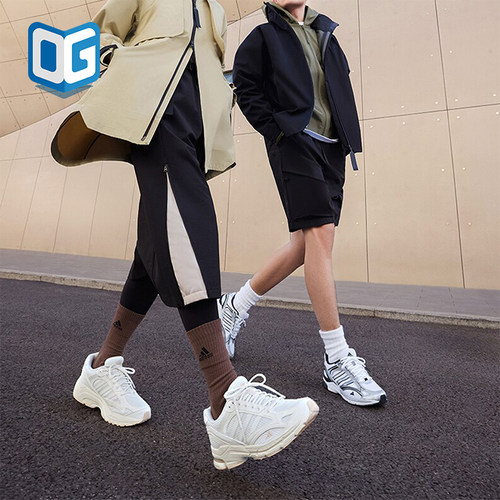 阿迪达斯男女款网面休闲鞋