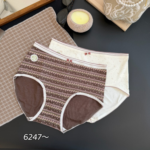 缇娅朵6246少女生五条装卡通印花内裤中腰包臀透气蚕丝裆三角短裤