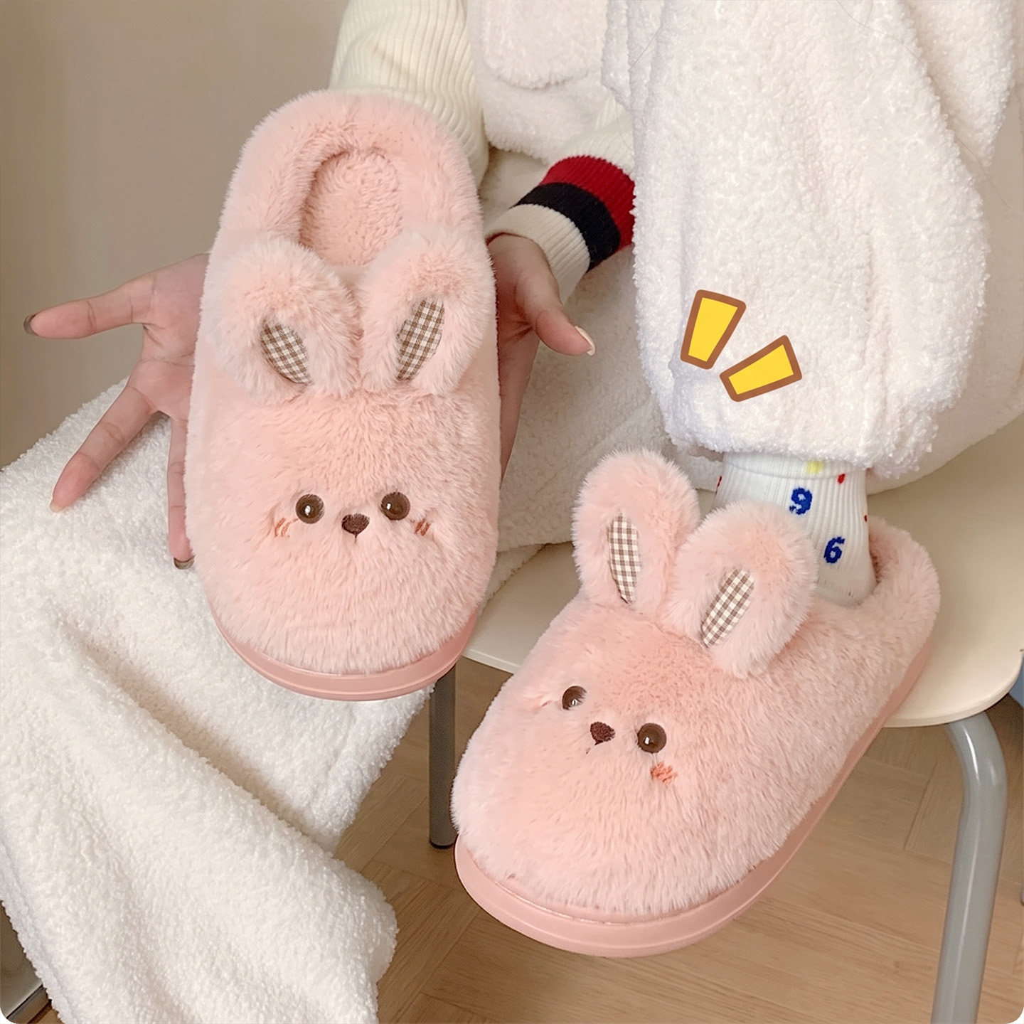 秋冬女款静音家居毛绒保暖棉拖鞋图片