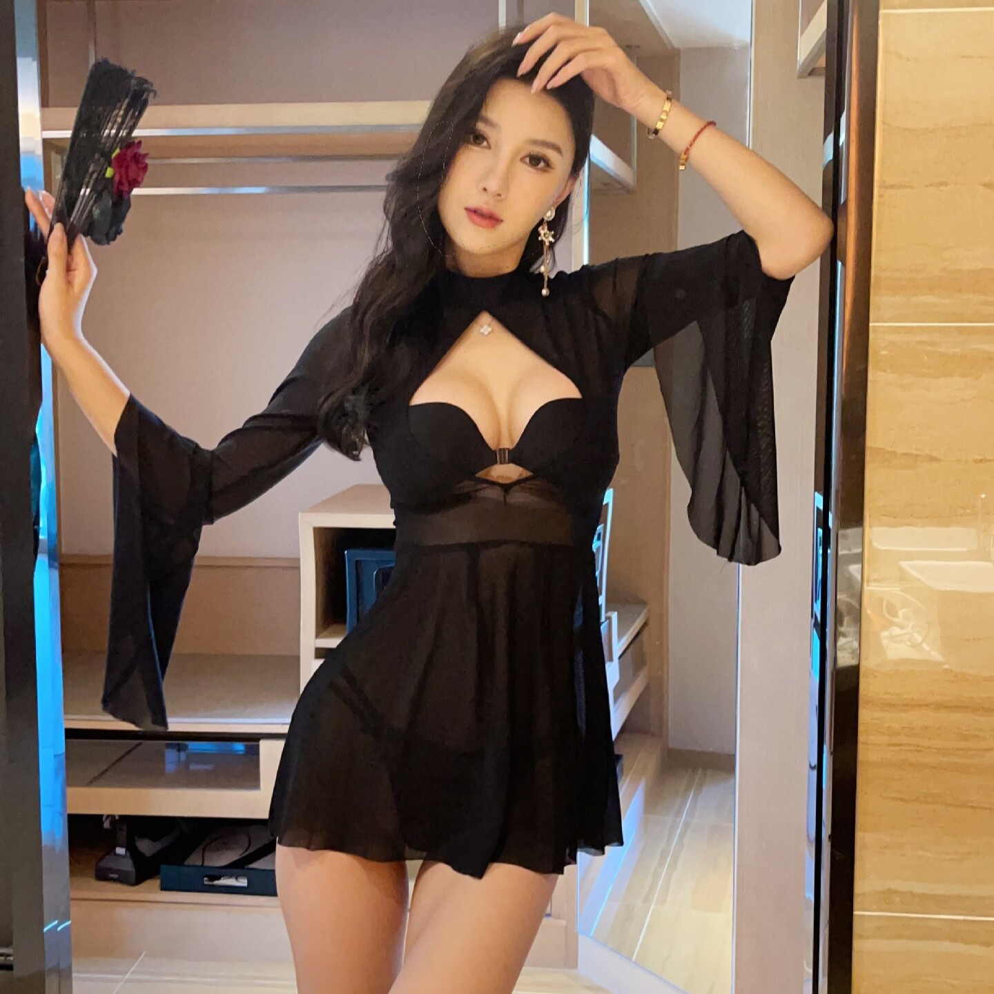 夜店装欧美风收腰网纱透视漏胸性感名媛深V夜场深遮肚遮手短裙女
