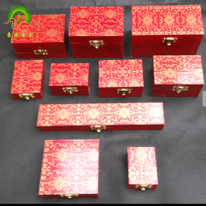 红色祥云花纹玉器手镯盒珠宝手链项链吊坠手把件首饰品包装盒在类目 饰品/流行首饰/时尚饰品新, 首饰收纳, 首饰盒中 - 来自Buy2taobao.com提供专业的淘宝代购服务