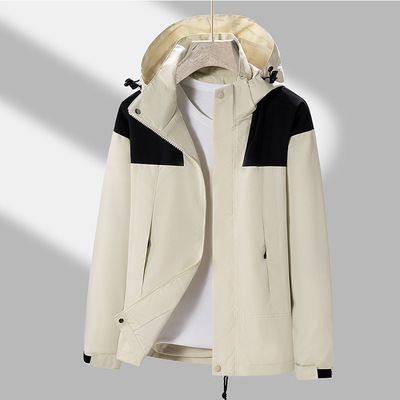 2025情侣款冲锋衣男春秋季夹克男薄款外套女防水风衣户外钓鱼四季