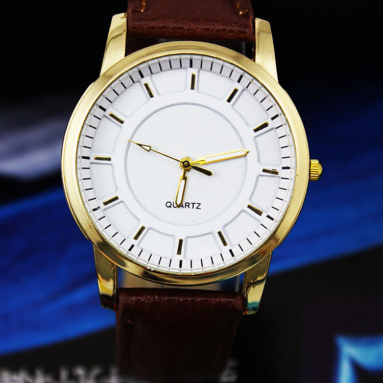 学生时尚皮带石英表中性手表男女表复古时装表腕表