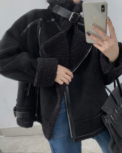 Real price Korean version 2021 autumn and winter new loose Plush thickened coat fur integrated lamb coat