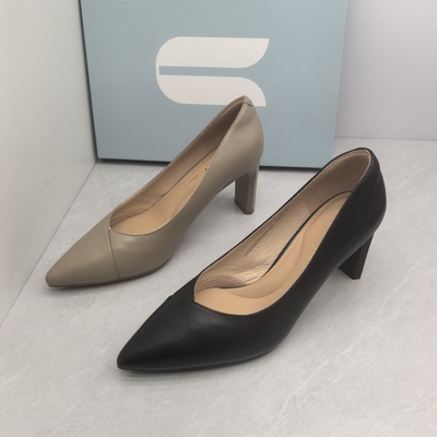 comely/康莉断码撤柜秋季真皮尖头中粗跟OL浅口英伦一脚蹬女单鞋