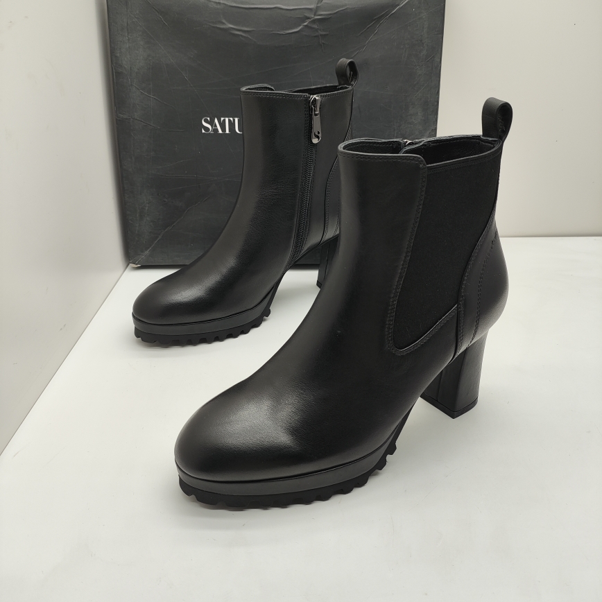 商场品牌撤柜断码秋冬季真皮休闲马丁靴粗高跟松紧套筒舒适女短靴