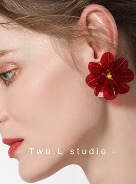 Two.L.Liu 红色花朵耳环女复古山茶花原创百搭度假小清新耳针耳夹