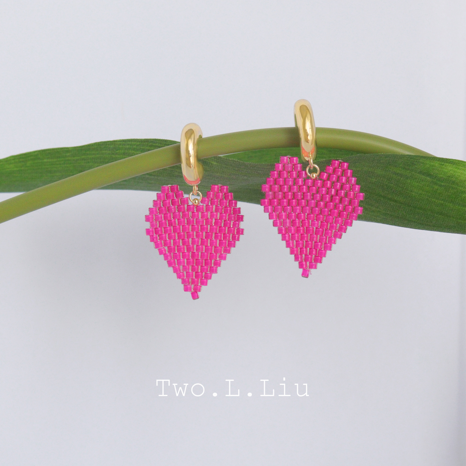 多巴胺穿搭女粉色桃心耳钩耳环